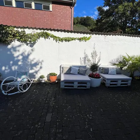Gemuetliches Bungalow شقة *